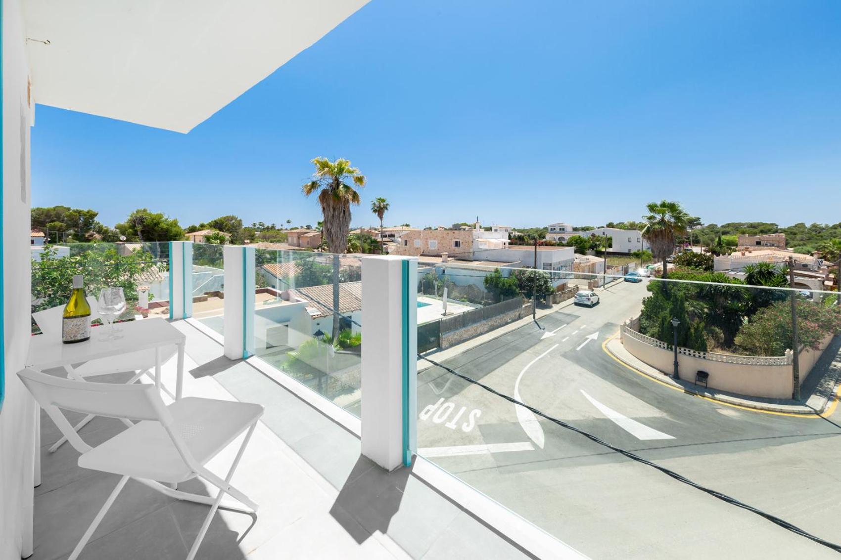 Hostal Cala Llombards Экстерьер фото